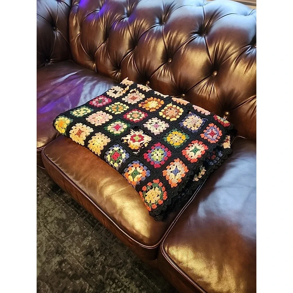 Very Old VTG Handmade Crochet Granny Square Roseanne Afghan, READ